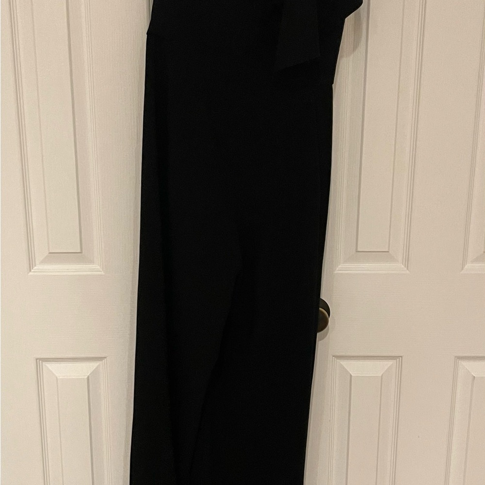 Black Halo NWT One-Shoulder Jumpsuit sz 6 - Picture 9 of 11